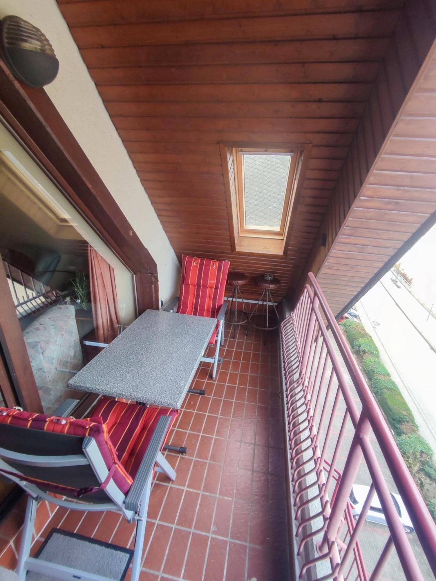 Panorama Oase Ferienwohnung Mit Blick Auf Mosel Und Reichsburg Кохем Екстер'єр фото